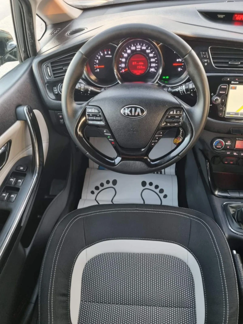 Kia Ceed 1.6CRDI Navi.LED, снимка 8 - Автомобили и джипове - 48446003