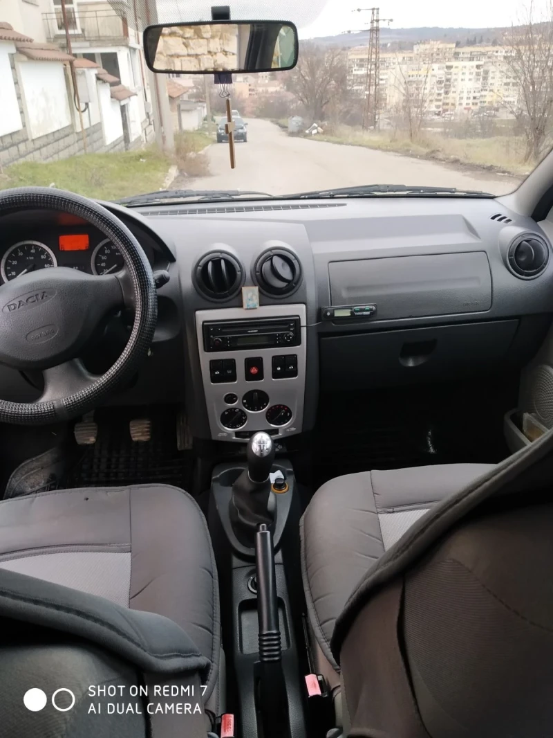 Dacia Logan, снимка 6 - Автомобили и джипове - 48591259