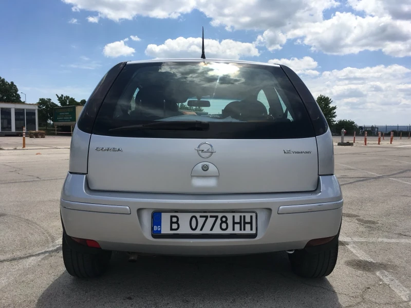 Opel Corsa 1.2 16 Twinport, снимка 4 - Автомобили и джипове - 48751299