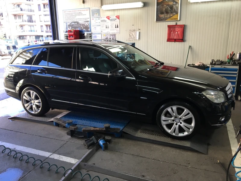 Mercedes-Benz C 250, снимка 5 - Автомобили и джипове - 49039804