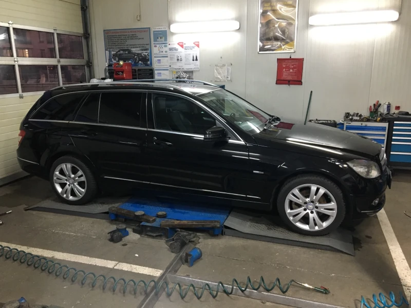 Mercedes-Benz C 250, снимка 2 - Автомобили и джипове - 49039804