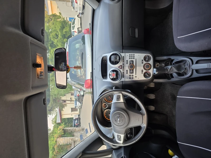Opel Corsa 2012г LPG, снимка 8 - Автомобили и джипове - 52741161
