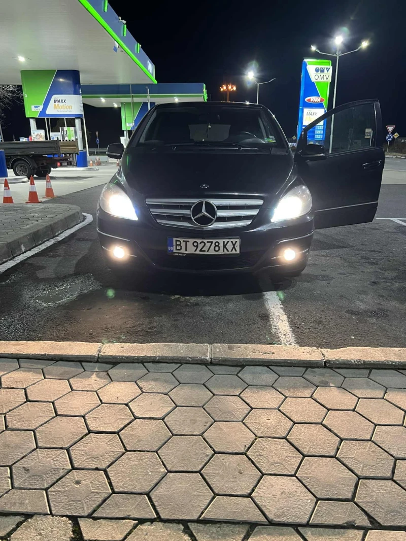 Mercedes-Benz B 180, снимка 5 - Автомобили и джипове - 51469968