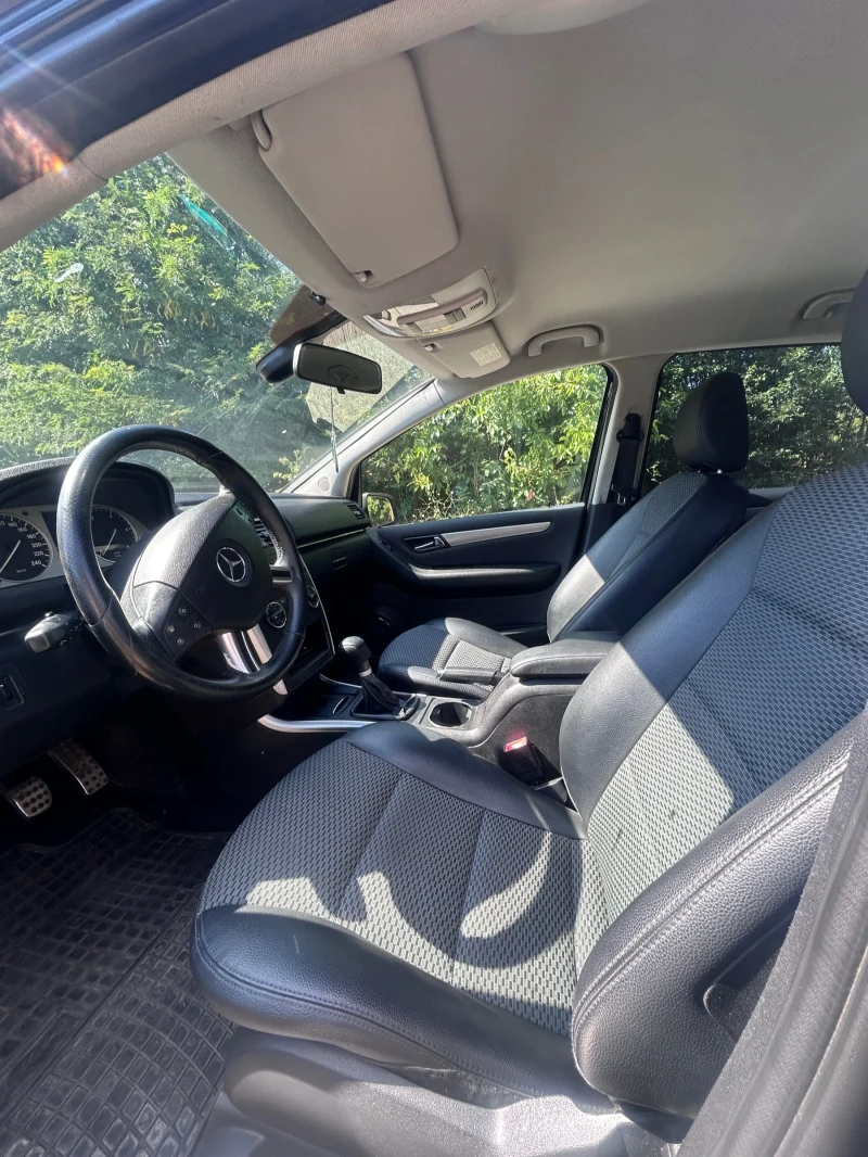 Mercedes-Benz B 180, снимка 9 - Автомобили и джипове - 51469968