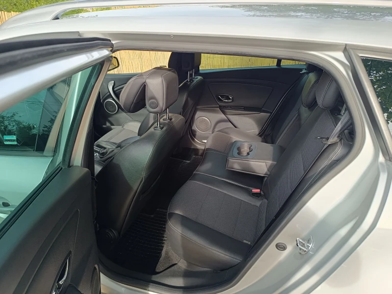 Renault Megane GT Line, снимка 14 - Автомобили и джипове - 51635036
