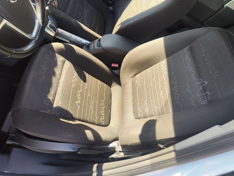 Opel Meriva 1.4 I  KLIMA, снимка 12 - Автомобили и джипове - 52398043