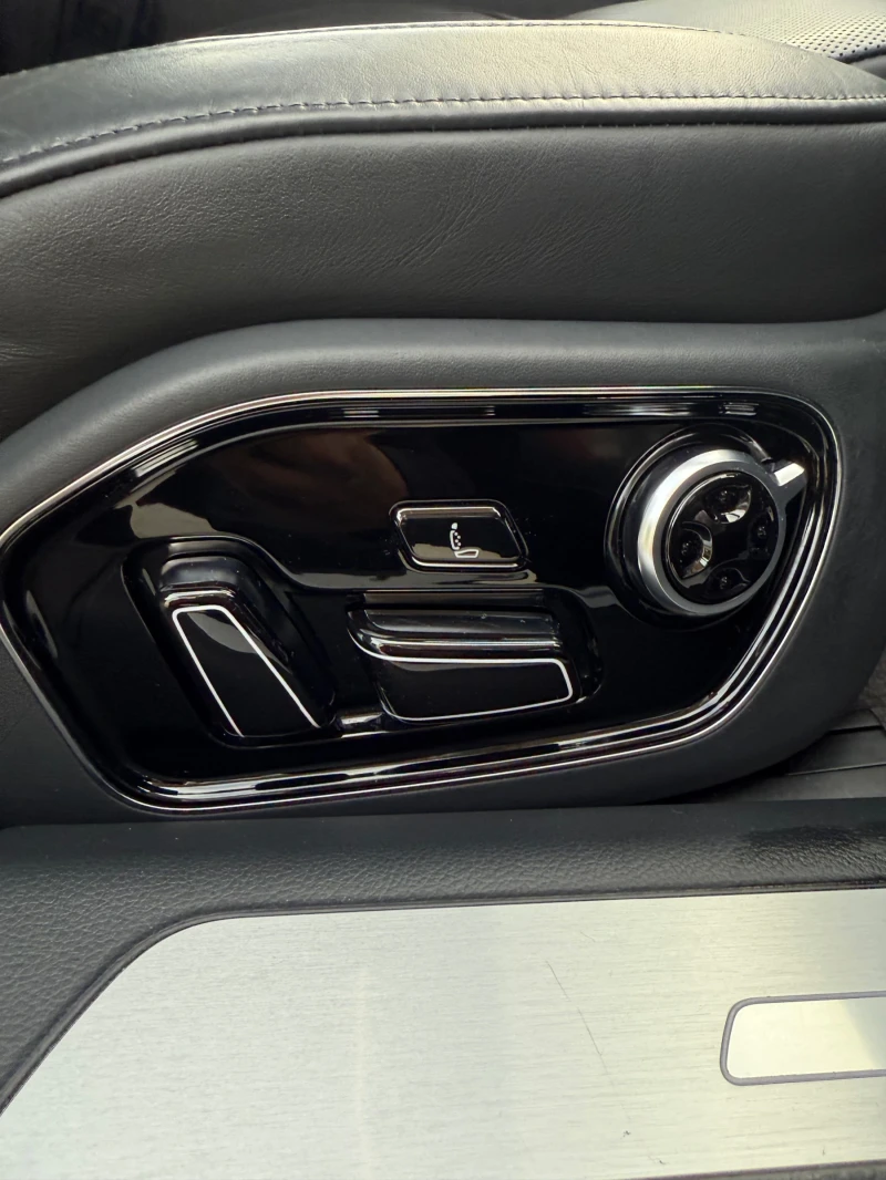 Audi A8 4.0 TFSI Matrix, снимка 12 - Автомобили и джипове - 52448594