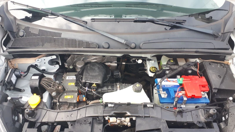 Renault Kangoo Z.E. 33, снимка 14 - Автомобили и джипове - 52693138