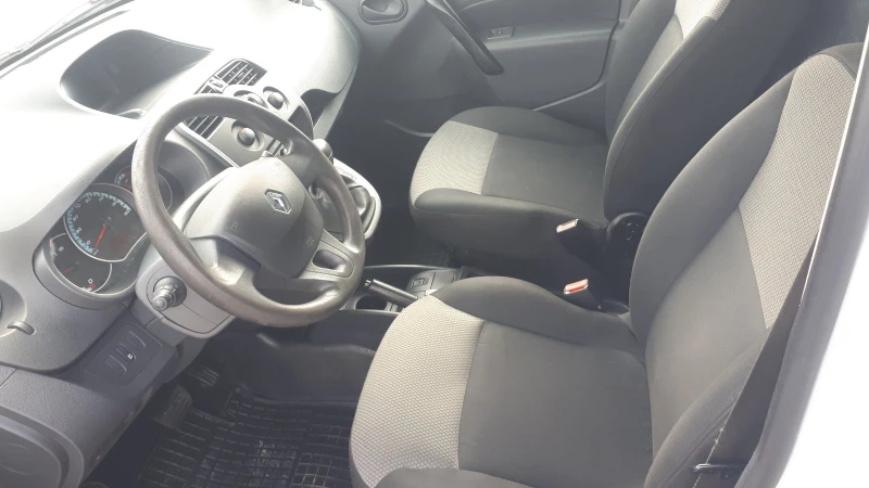 Renault Kangoo Z.E. 33, снимка 9 - Автомобили и джипове - 52693138