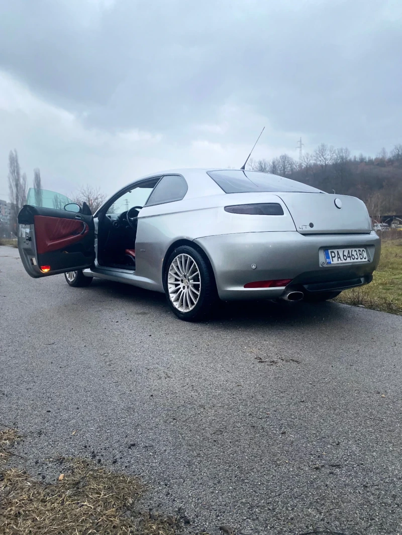 Alfa Romeo Gt, снимка 9 - Автомобили и джипове - 53487450