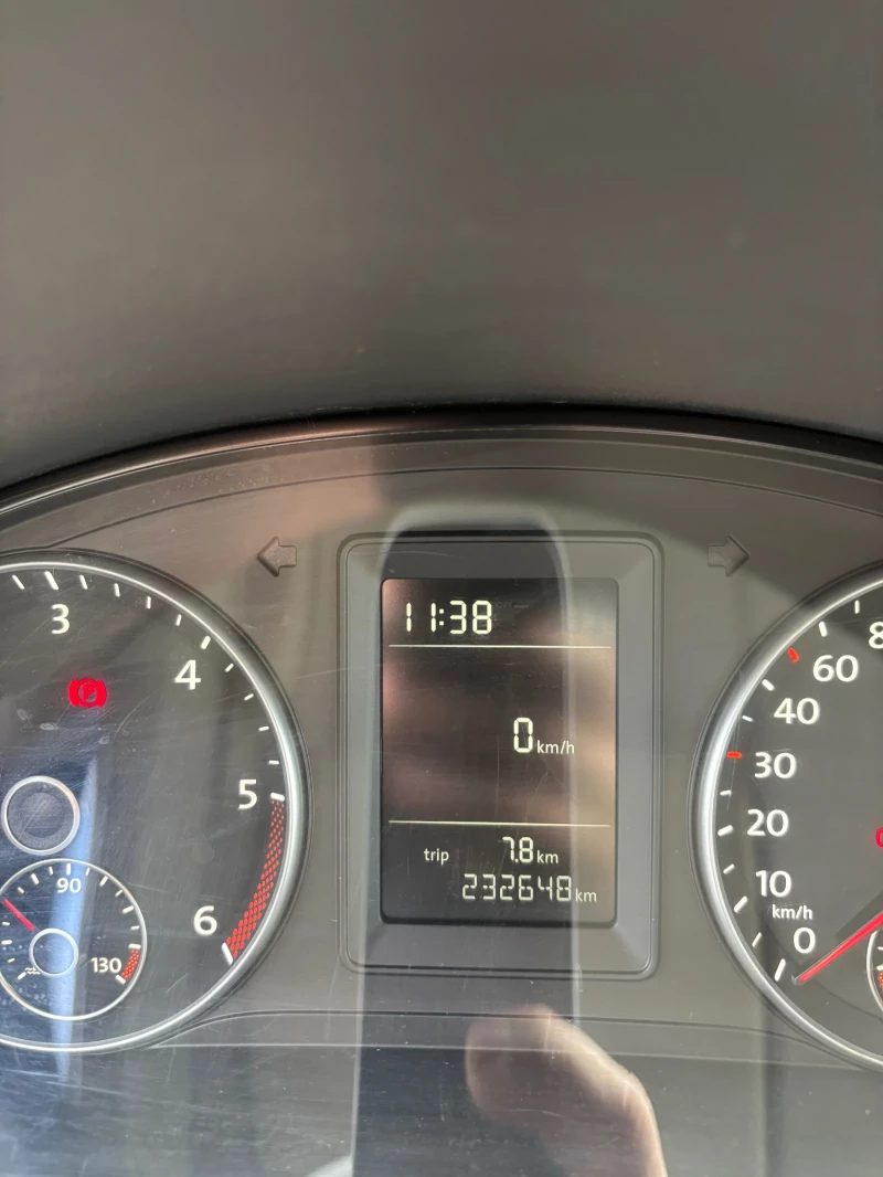 VW Caddy, снимка 16 - Автомобили и джипове - 53497593