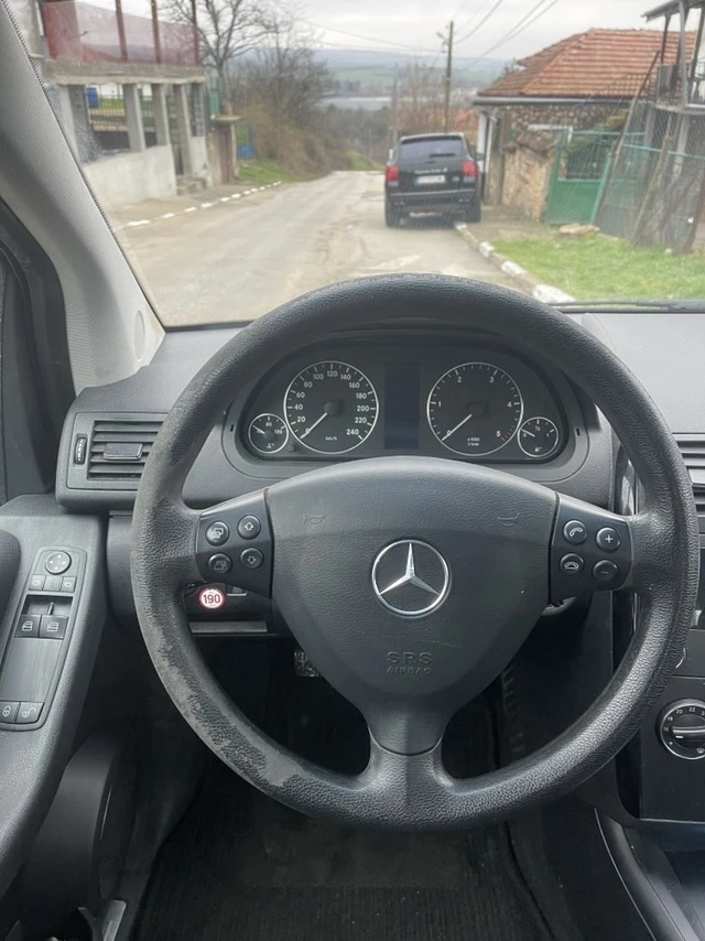 Mercedes-Benz A 180 1.8 CDI, снимка 7 - Автомобили и джипове - 52942827