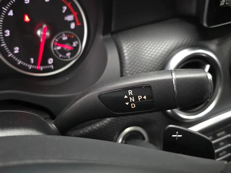 Mercedes-Benz A 200 W176, снимка 9 - Автомобили и джипове - 55935864