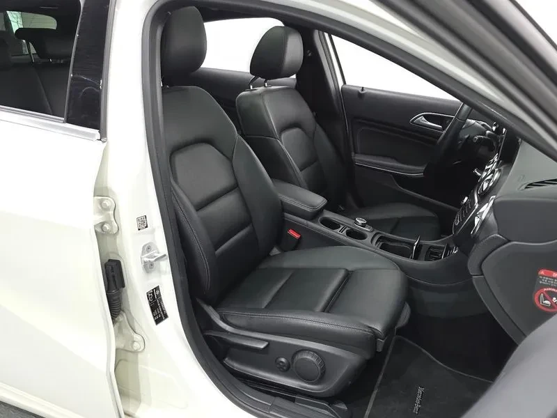 Mercedes-Benz A 200 W176, снимка 12 - Автомобили и джипове - 55935864