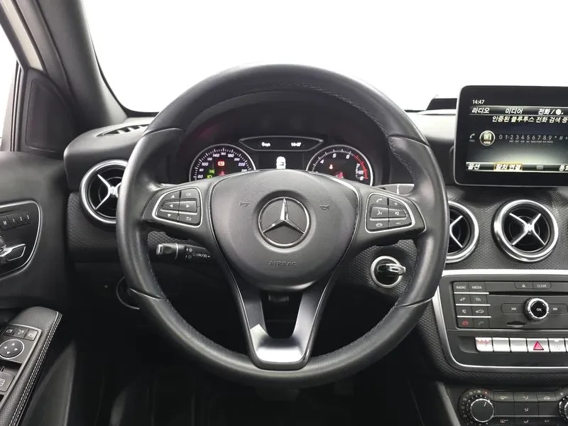 Mercedes-Benz A 200 W176, снимка 14 - Автомобили и джипове - 55935864