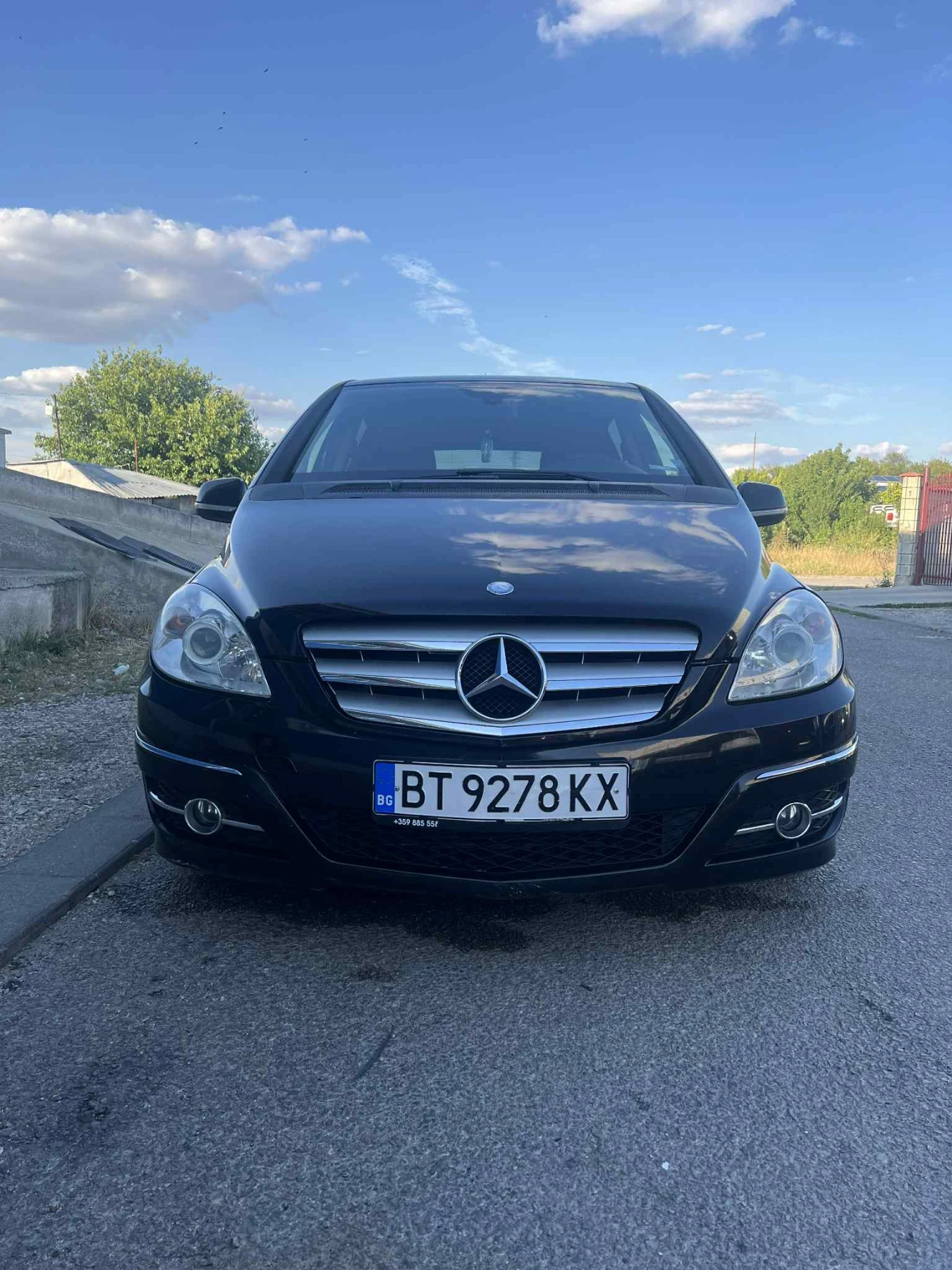 Mercedes-Benz B 180, снимка 1