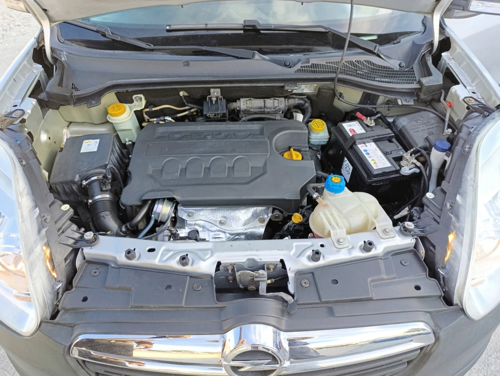 Opel Combo 1.6 CDTi 105k.c. | Mobile.bg — изображение 13
