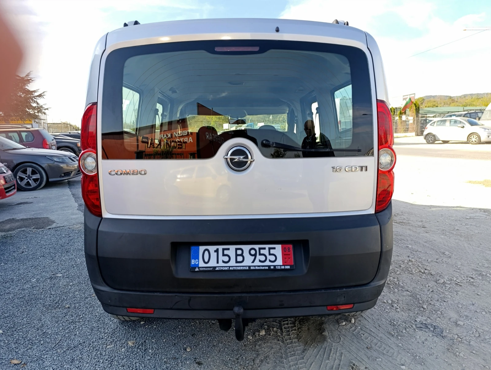 Opel Combo 1.6 CDTi 105k.c. | Mobile.bg — изображение 11