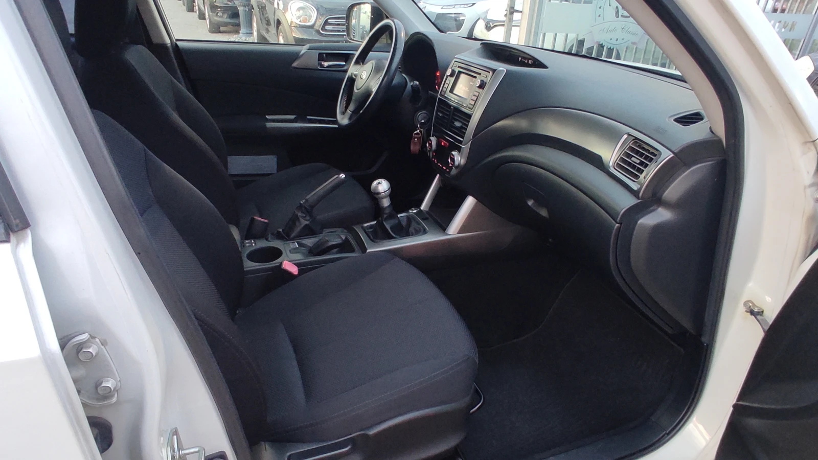 Subaru Forester БЯЛА ПЕРЛА: ГАЗ-БЕНЗИН: ЕВРО 5В: ТОП!!! - изображение 8