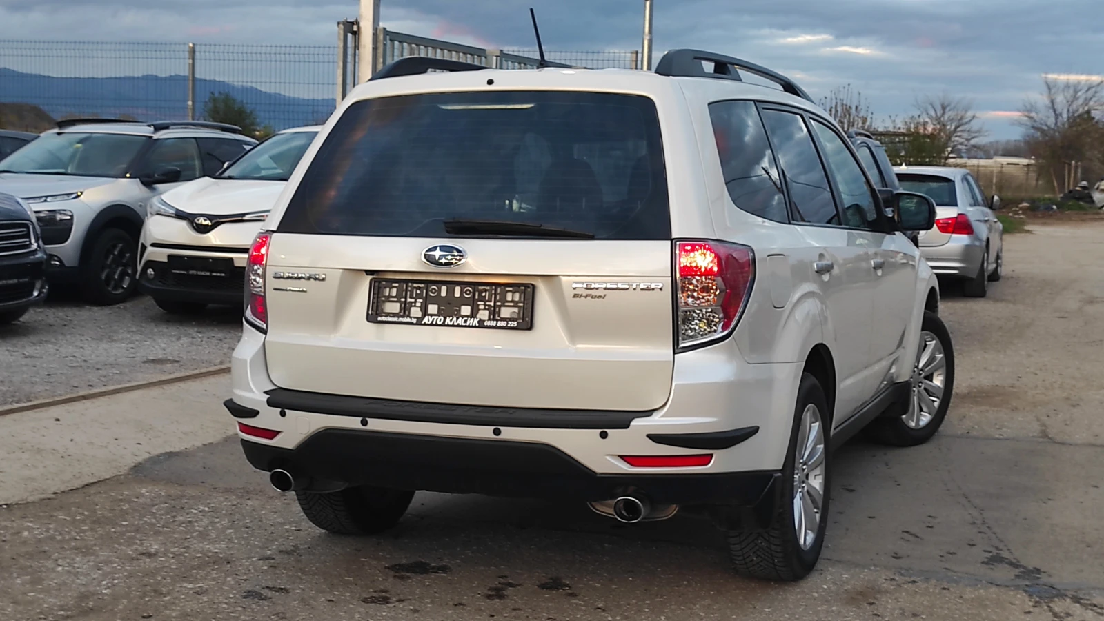 Subaru Forester БЯЛА ПЕРЛА: ГАЗ-БЕНЗИН: ЕВРО 5В: ТОП!!! - изображение 5