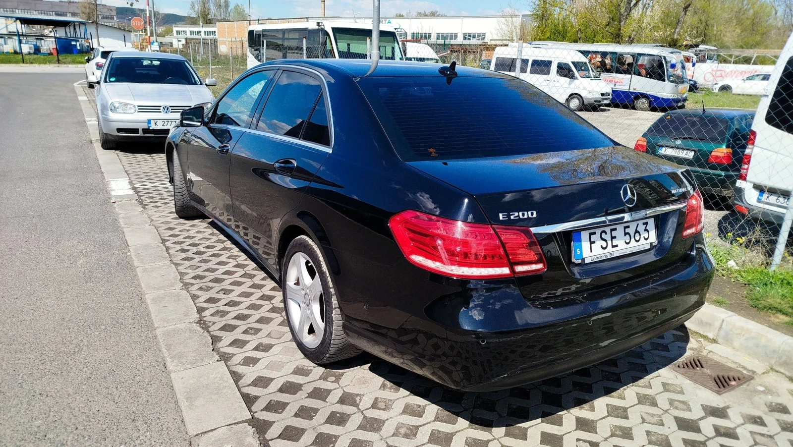 Mercedes-Benz E 200 CNG - изображение 4