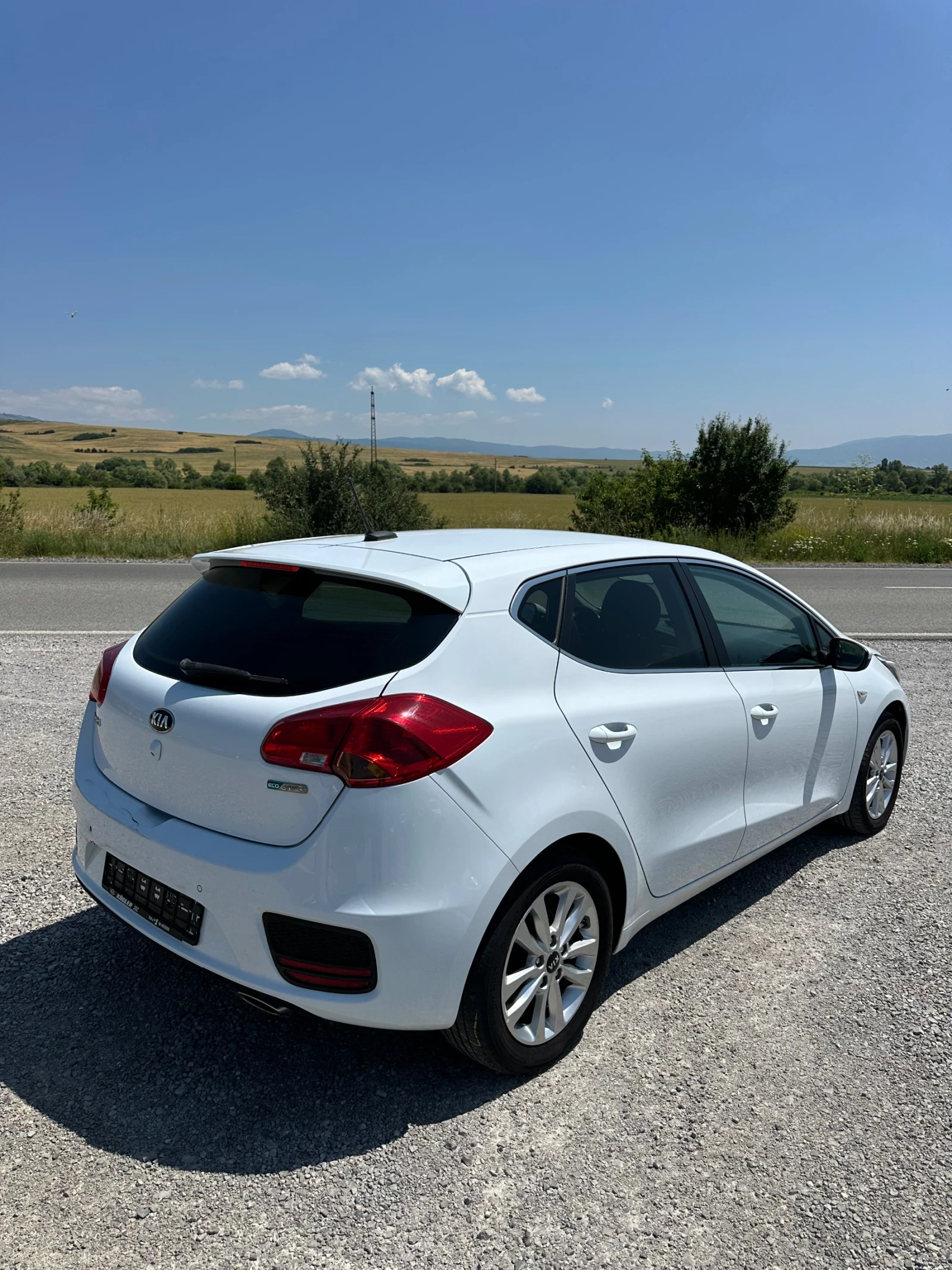 Kia Ceed 1.6CRDi 136hp EURO 6 TUV COC - изображение 5