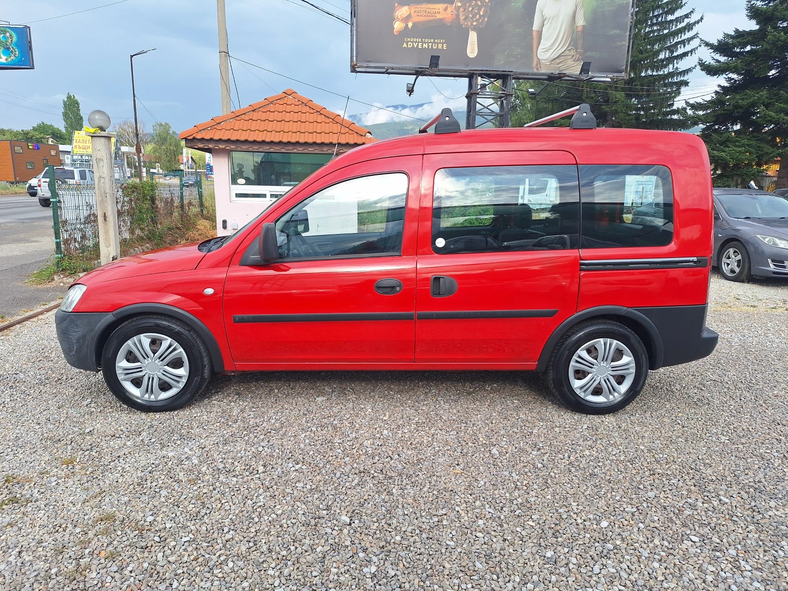 Opel Combo 1.7CDTI 101ks 5 Mesta Klima Italia! - изображение 7