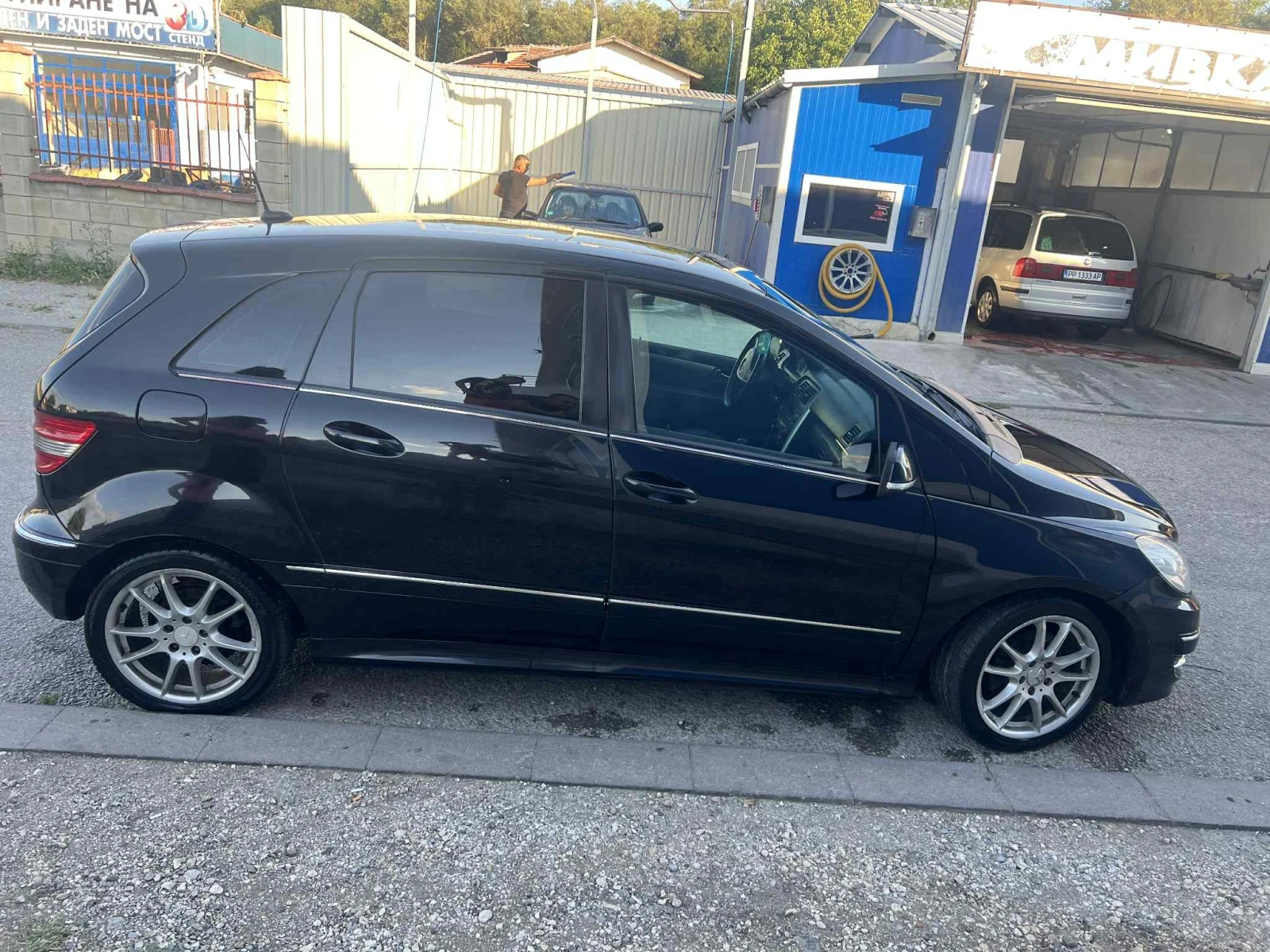 Mercedes-Benz B 180  - изображение 4