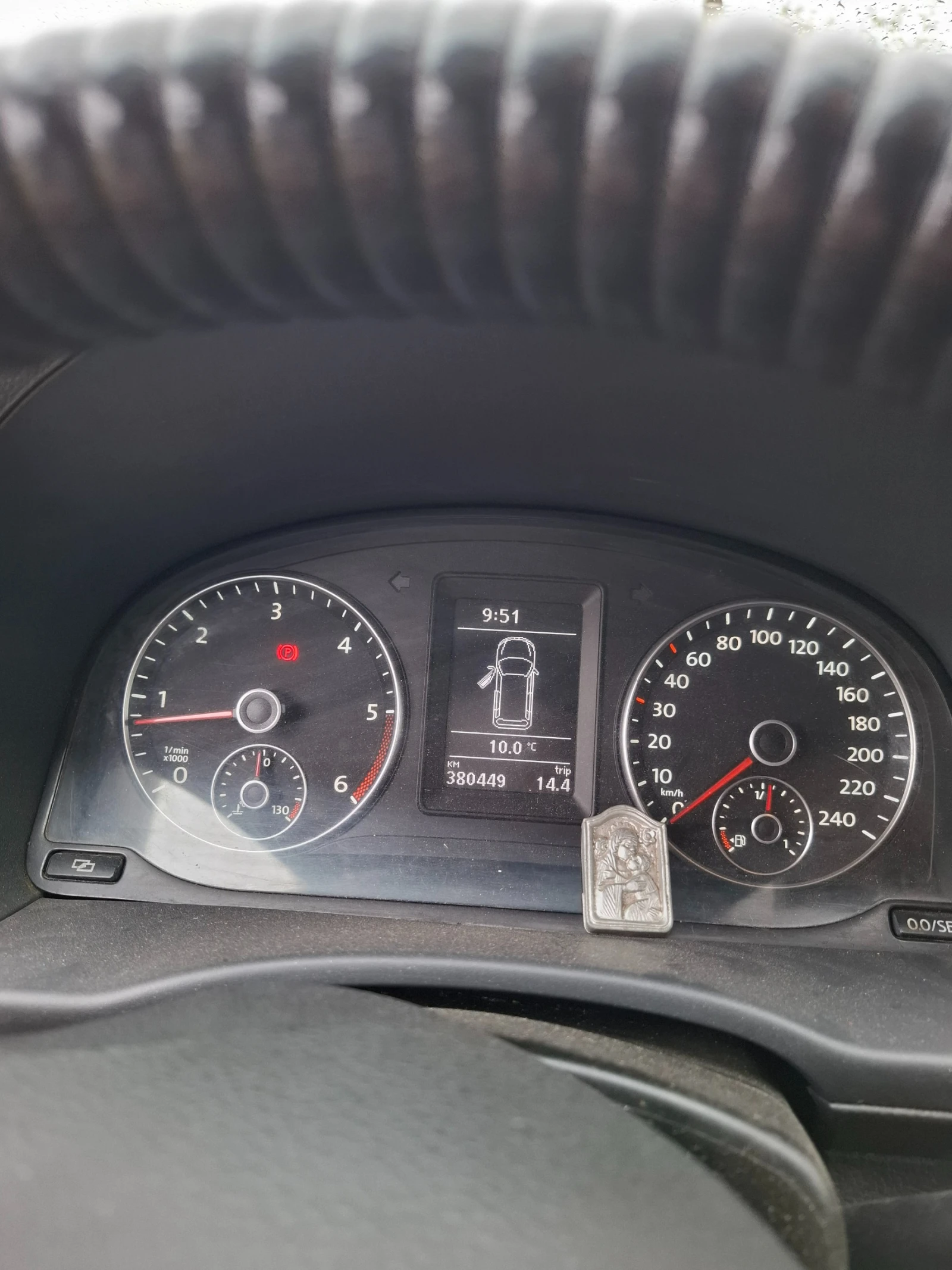 VW Caddy 1, 6TDI 4+ 1 - изображение 9