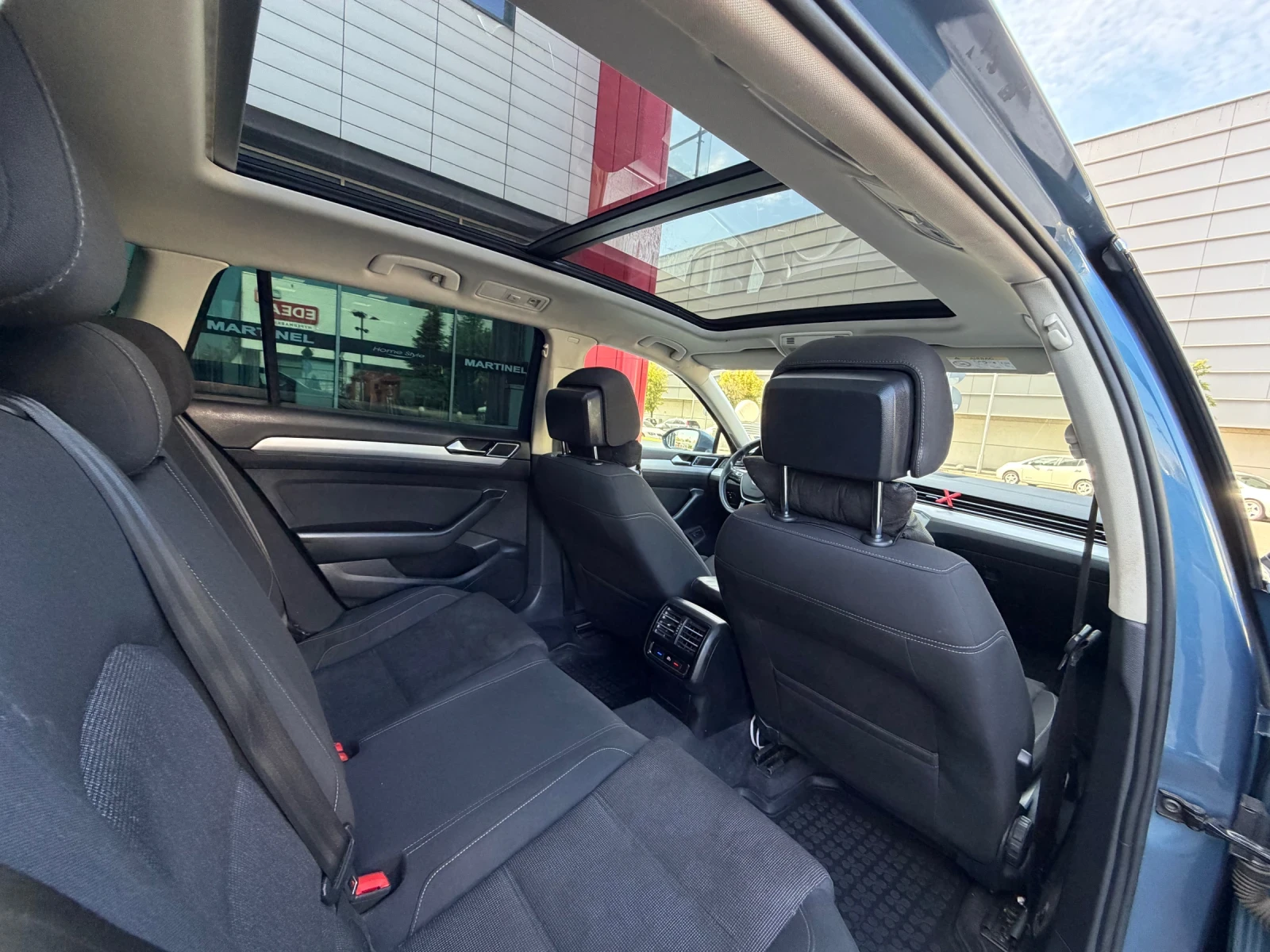 VW Passat 2.0TDI* DSG* Панорама - изображение 7