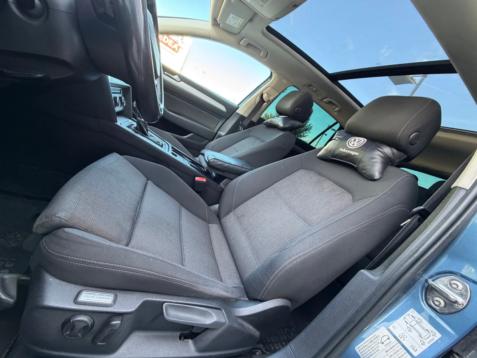 VW Passat 2.0TDI* DSG* Панорама - изображение 9