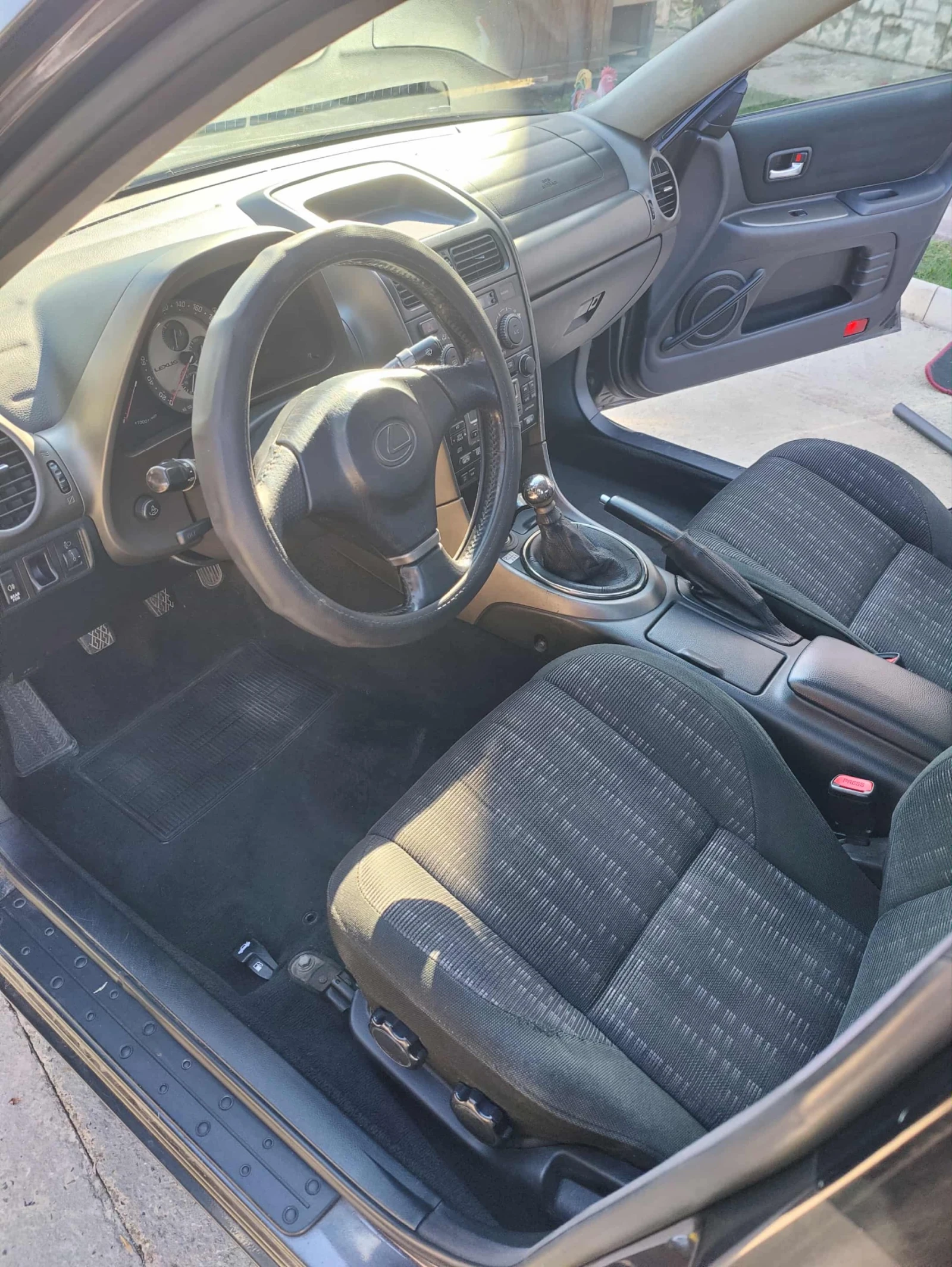 Lexus IS 200  - изображение 8