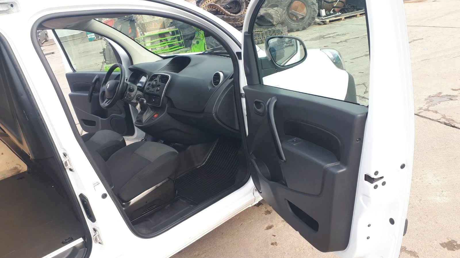 Renault Kangoo Z.E. 33 | Mobile.bg   6