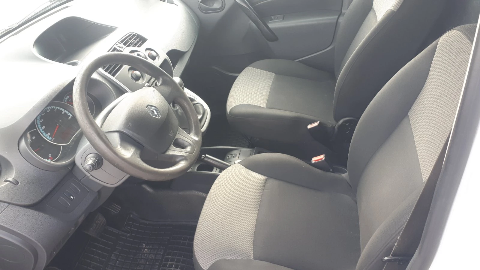 Renault Kangoo Z.E. 33 | Mobile.bg   9