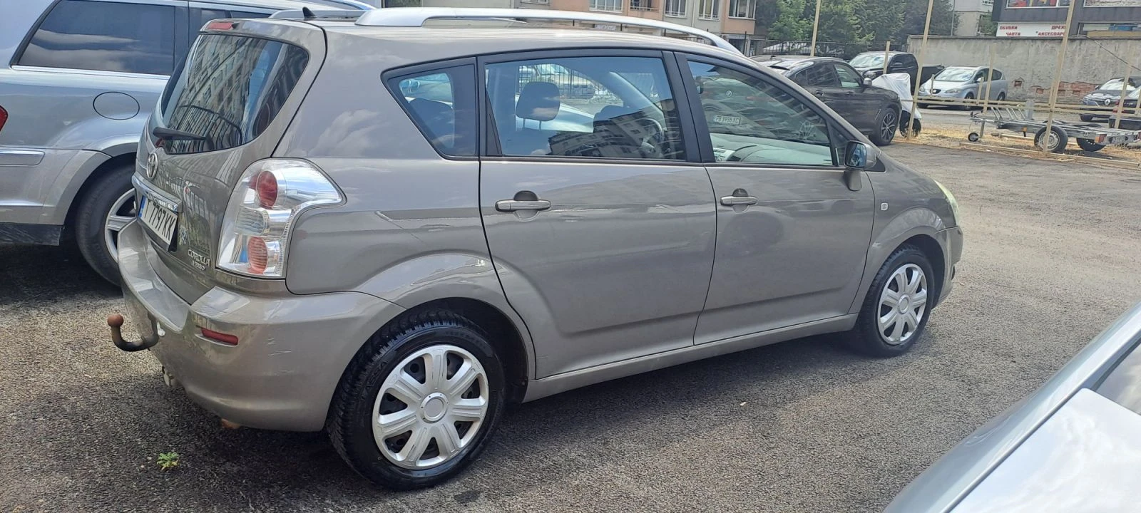 Toyota Corolla verso 1.6 I, бензин - изображение 3