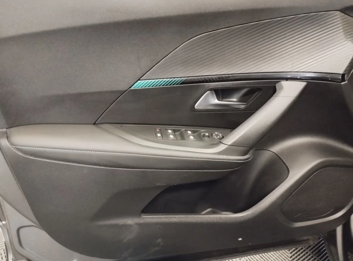 Peugeot 2008 ALLURE EAT8 43.000km | Mobile.bg � ����������� 10