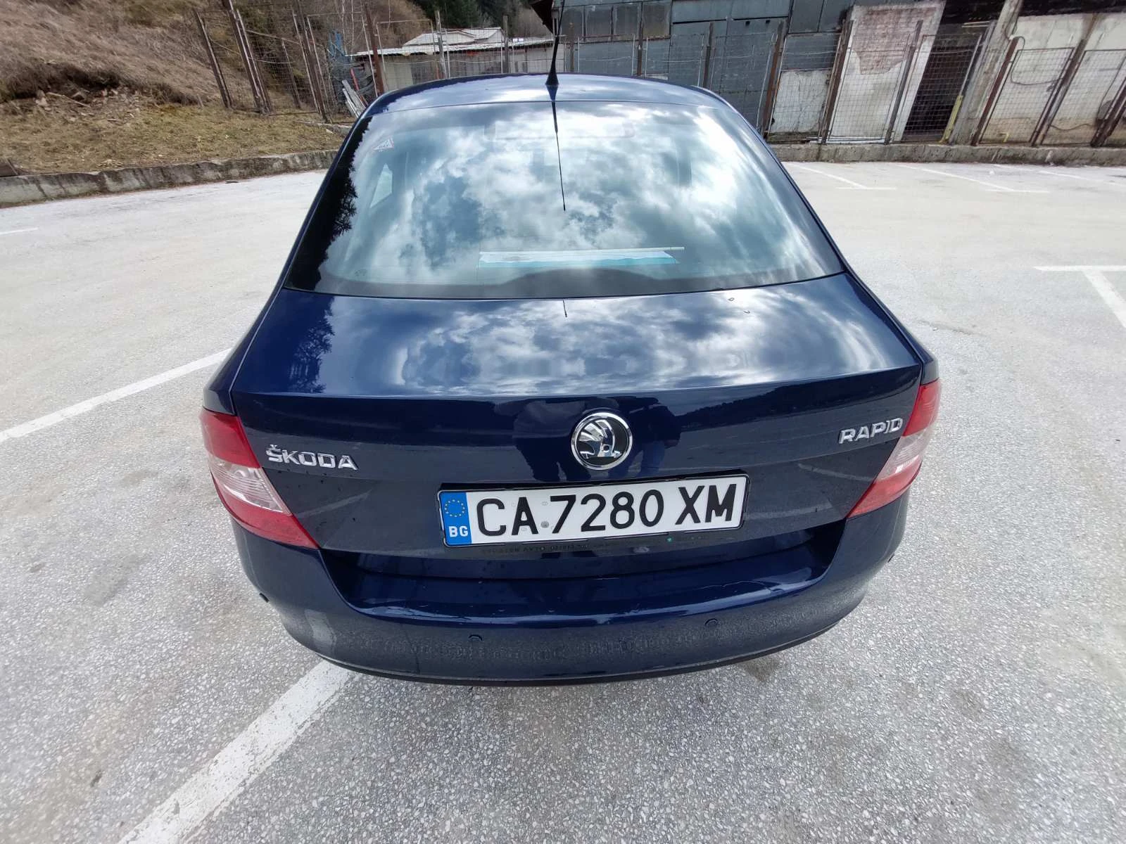 Skoda Rapid, снимка 10 - Автомобили и джипове - 53710168