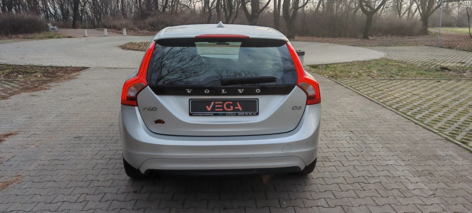 Volvo V60 2.0 D 5 cil. , снимка 6 - Автомобили и джипове - 53752591
