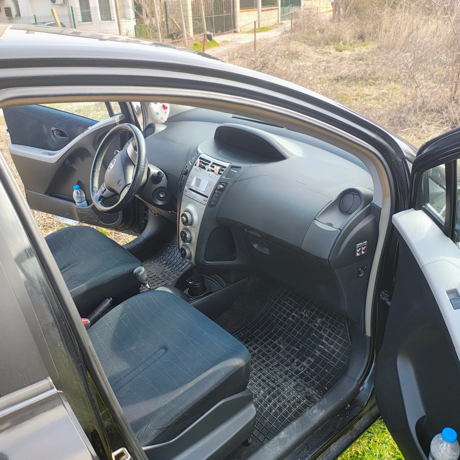 Toyota Yaris, снимка 3 - Автомобили и джипове - 53871776