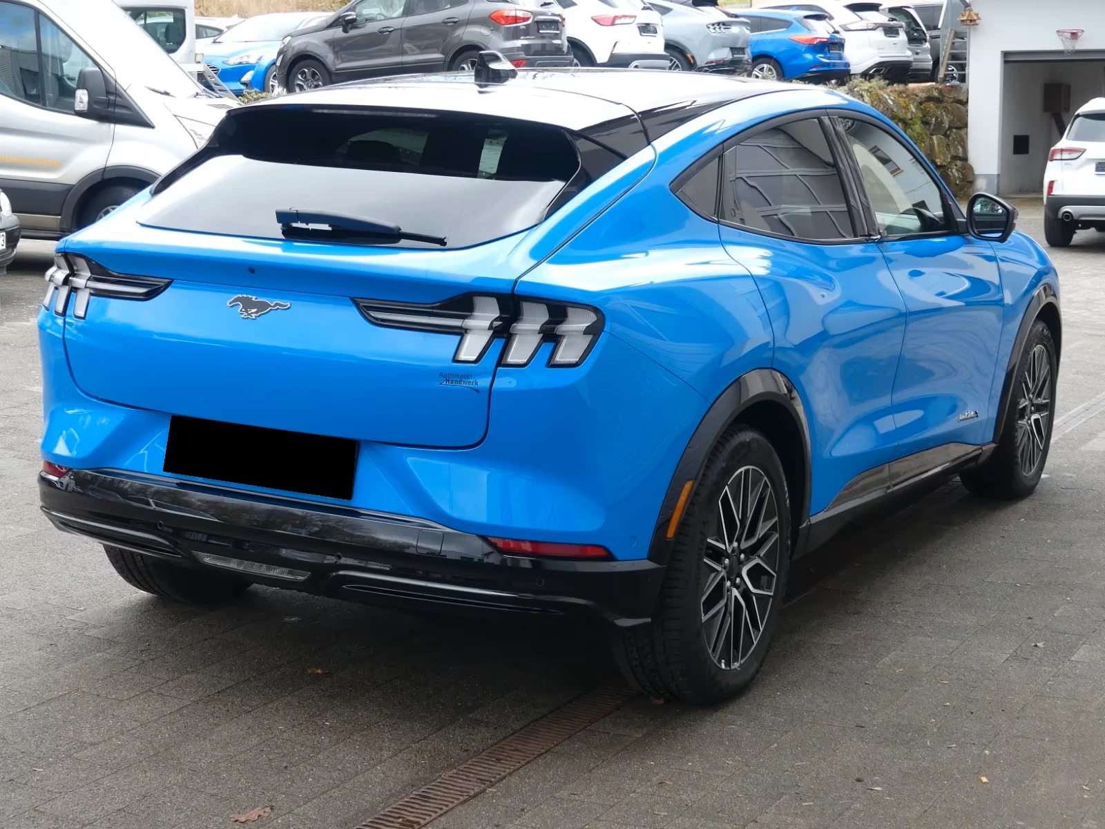 Ford Mustang Mach-E PREMIUM* 99kWh* DISTR* B&O* 360CAM* KEYLESS* MEMOR, снимка 4 - Автомобили и джипове - 54062861