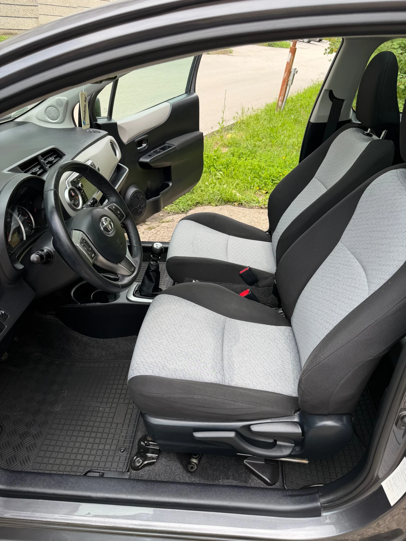 Toyota Yaris 1.4d4d/90��.��������/����/�����/6�� | Mobile.bg � ����������� 8