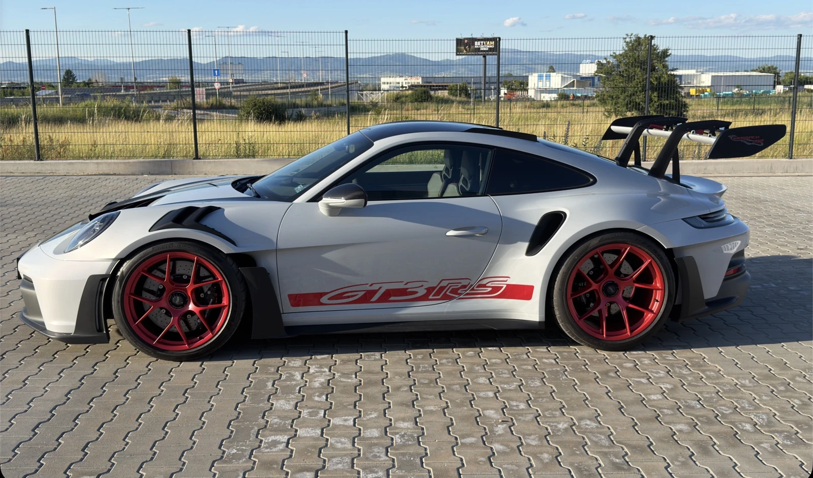Porsche 911 GT3RS Weissach Package/FULL PPF/ Front Lift, снимка 2 - Автомобили и джипове - 55128421