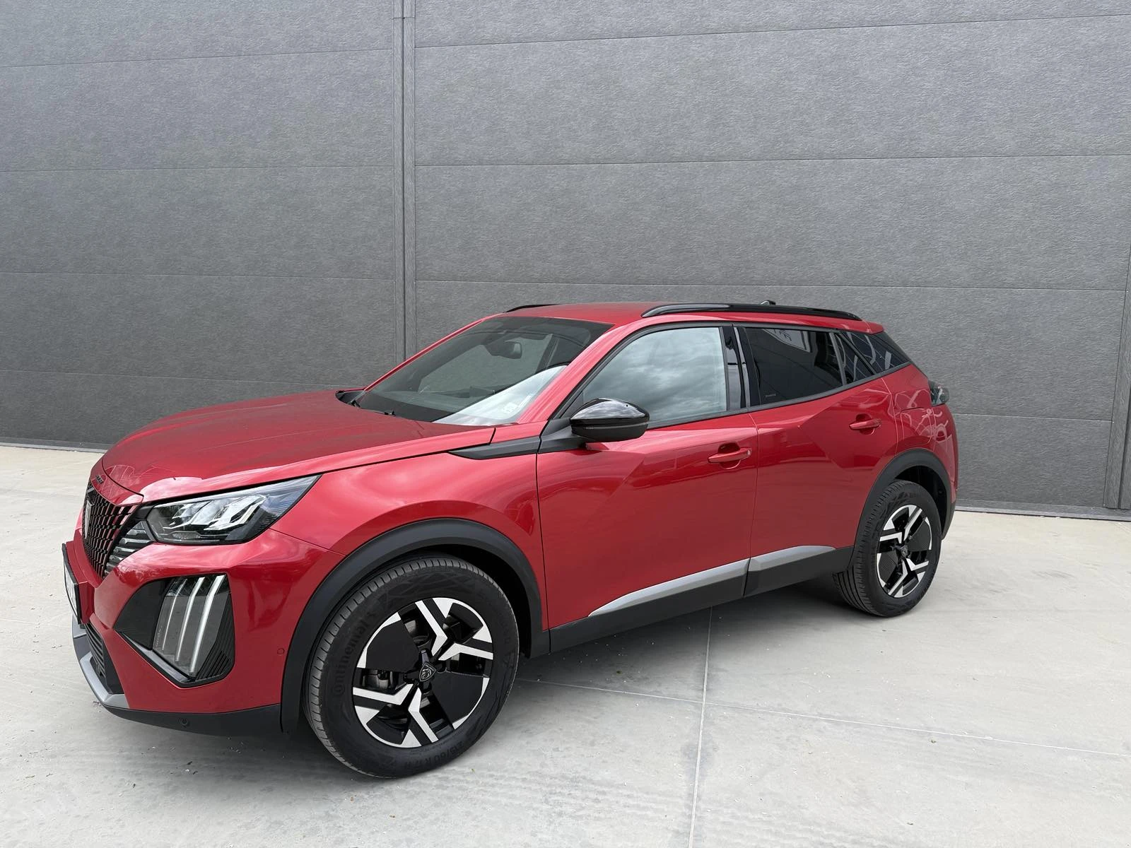 Peugeot 2008 HYBRIT 1.2, снимка 2 - Автомобили и джипове - 54956784