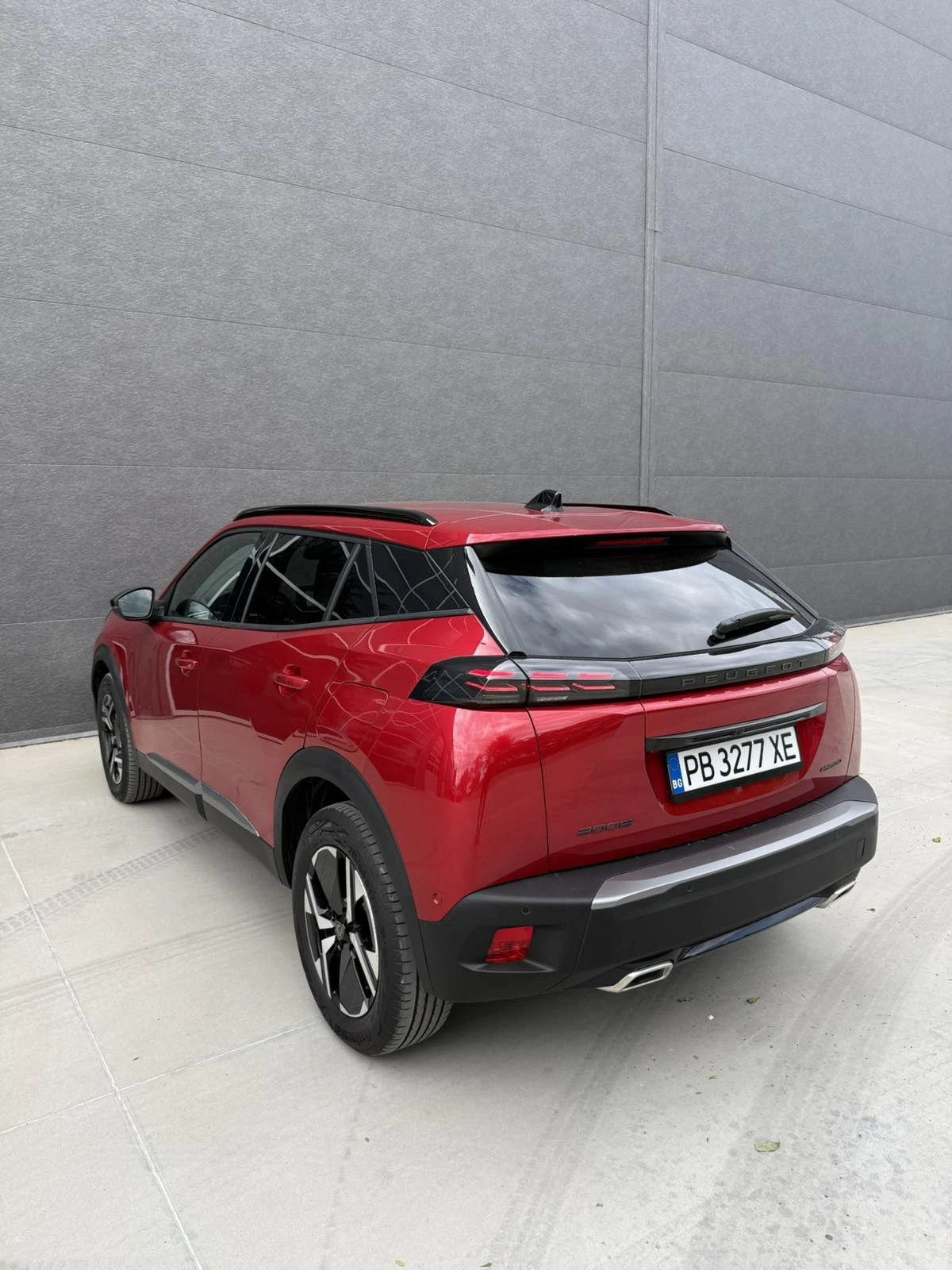 Peugeot 2008 HYBRIT 1.2, снимка 9 - Автомобили и джипове - 54956784