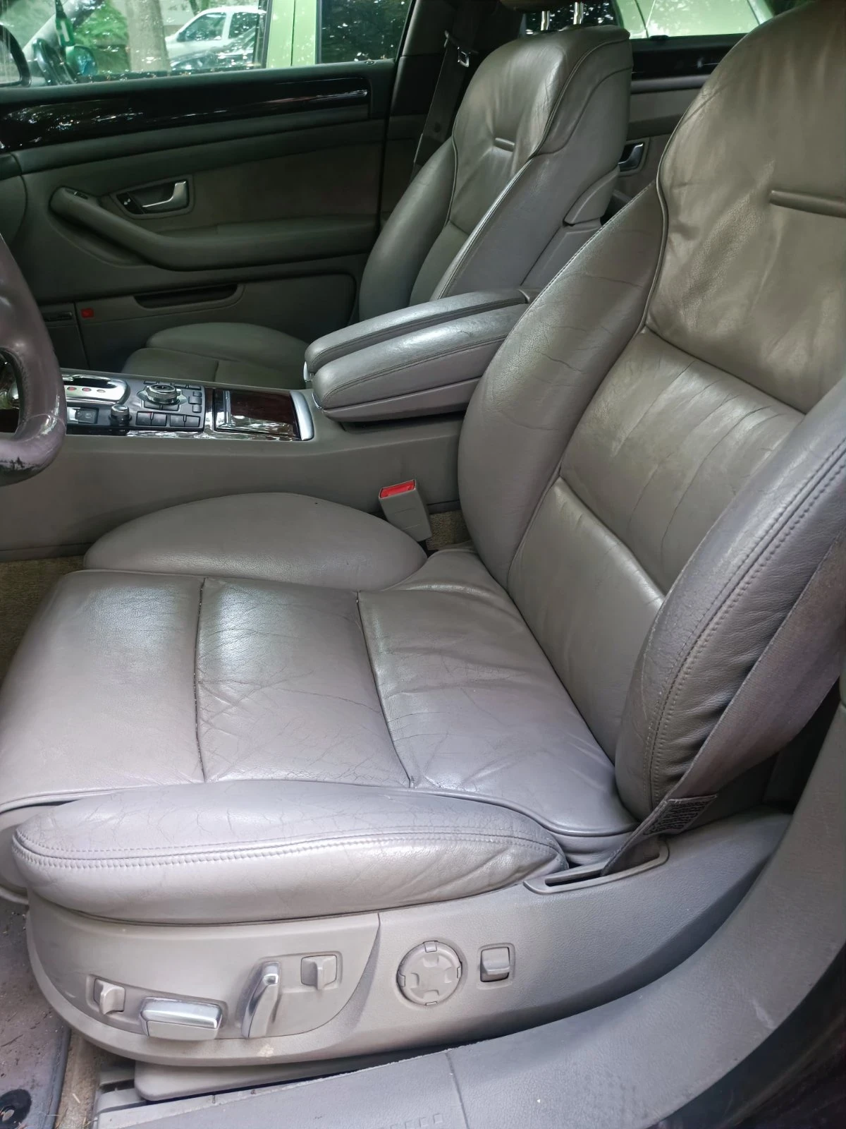 Audi A8 4.2, снимка 6 - Автомобили и джипове - 55190198