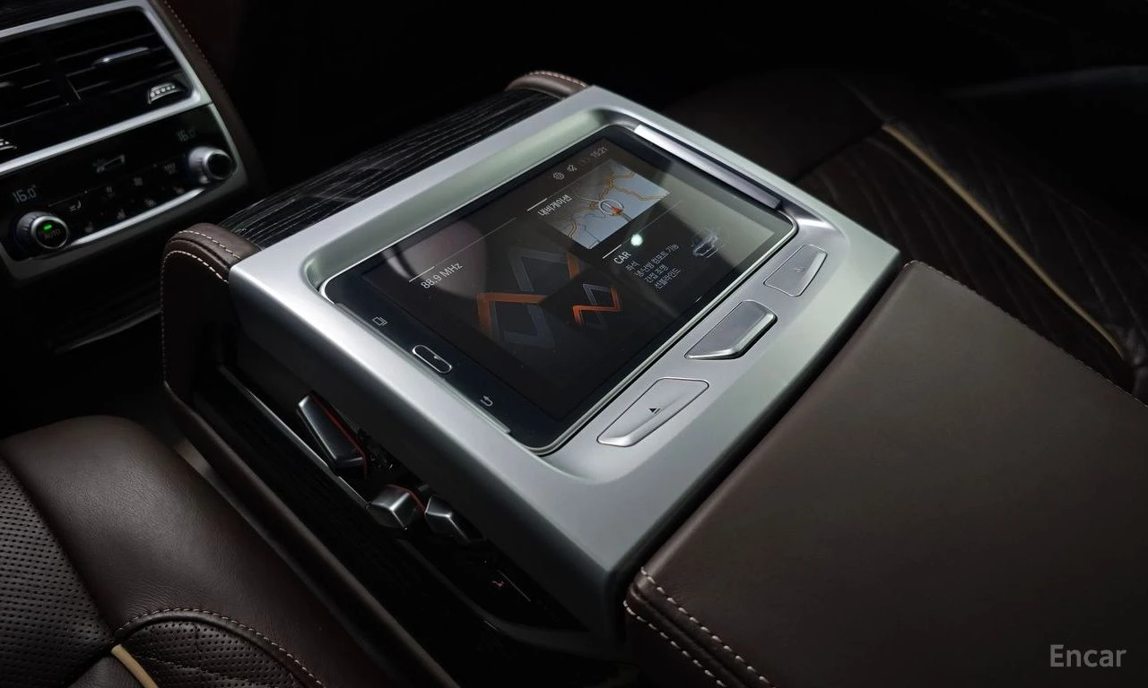 BMW 740 M* SPORT* HARMON* KARDON* ДИГИТАЛНО* ТАБЛО* 360КАМ, снимка 16 - Автомобили и джипове - 55421762