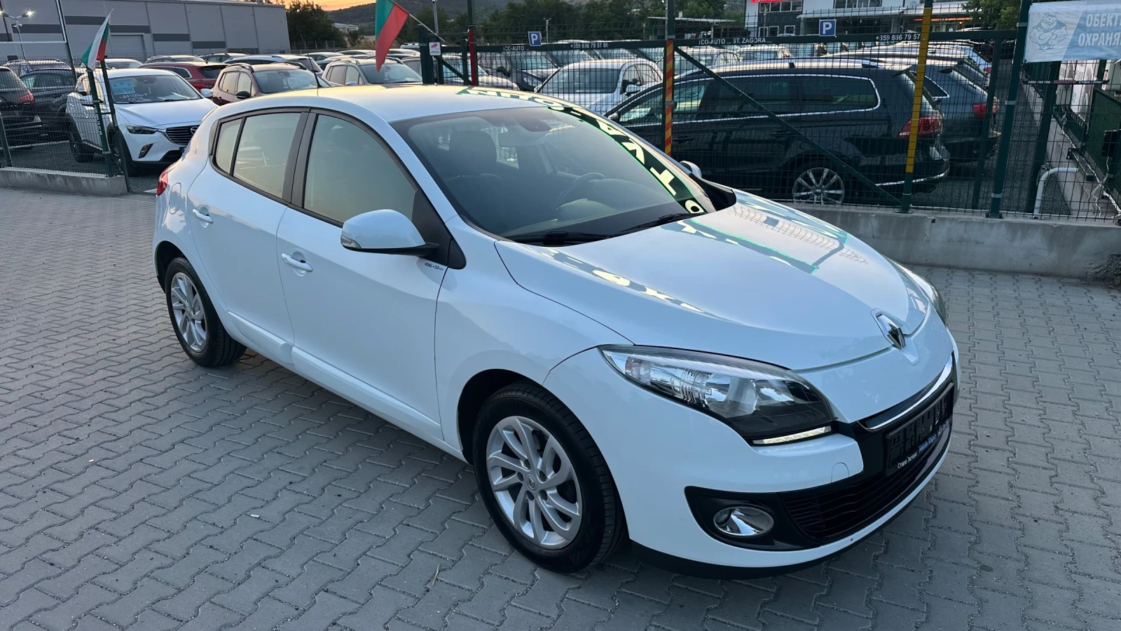Renault Megane Лед Блутут 6 скорости , снимка 7 - Автомобили и джипове - 55655113