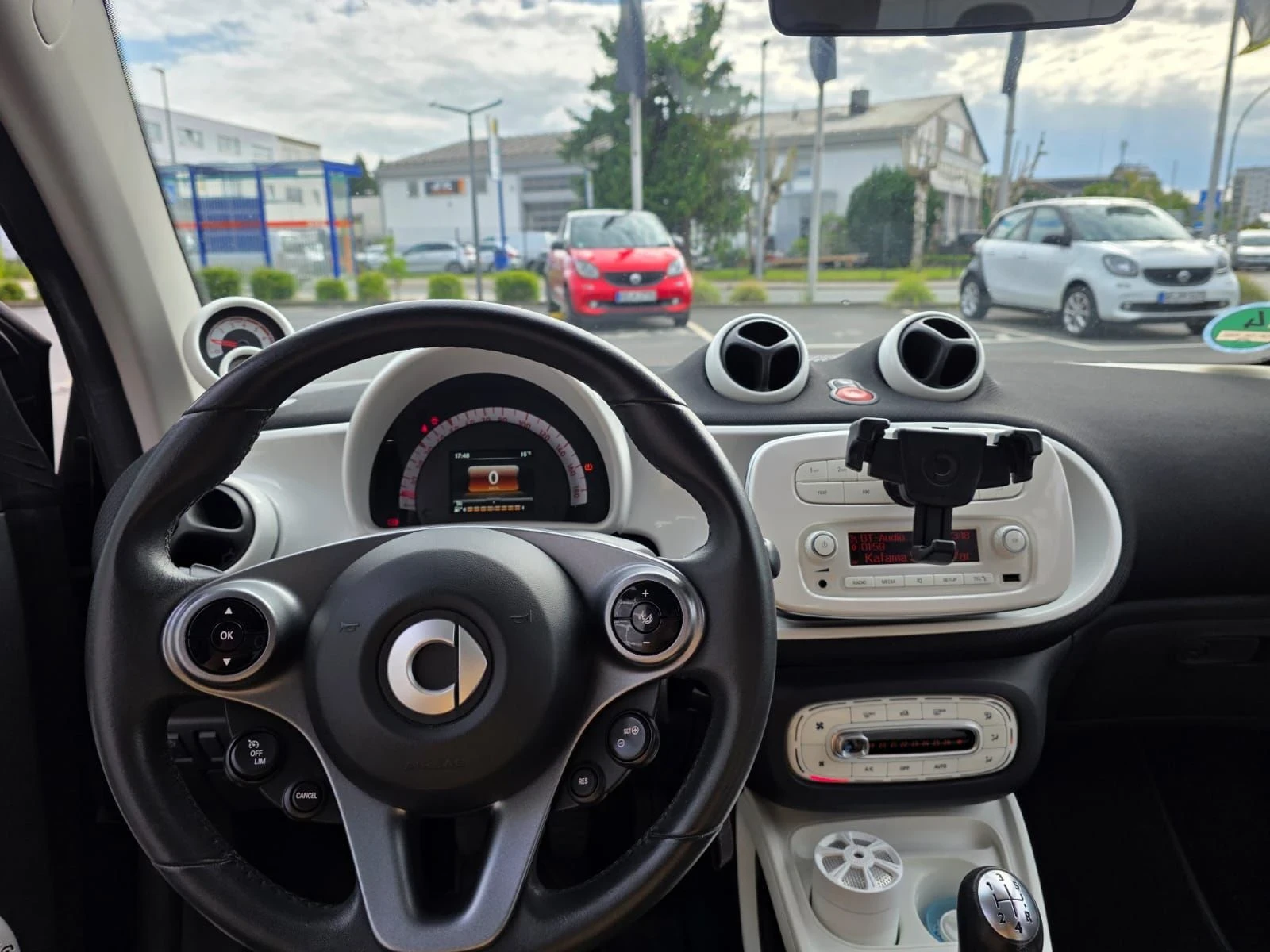 Smart Fortwo, снимка 8 - Автомобили и джипове - 55727753
