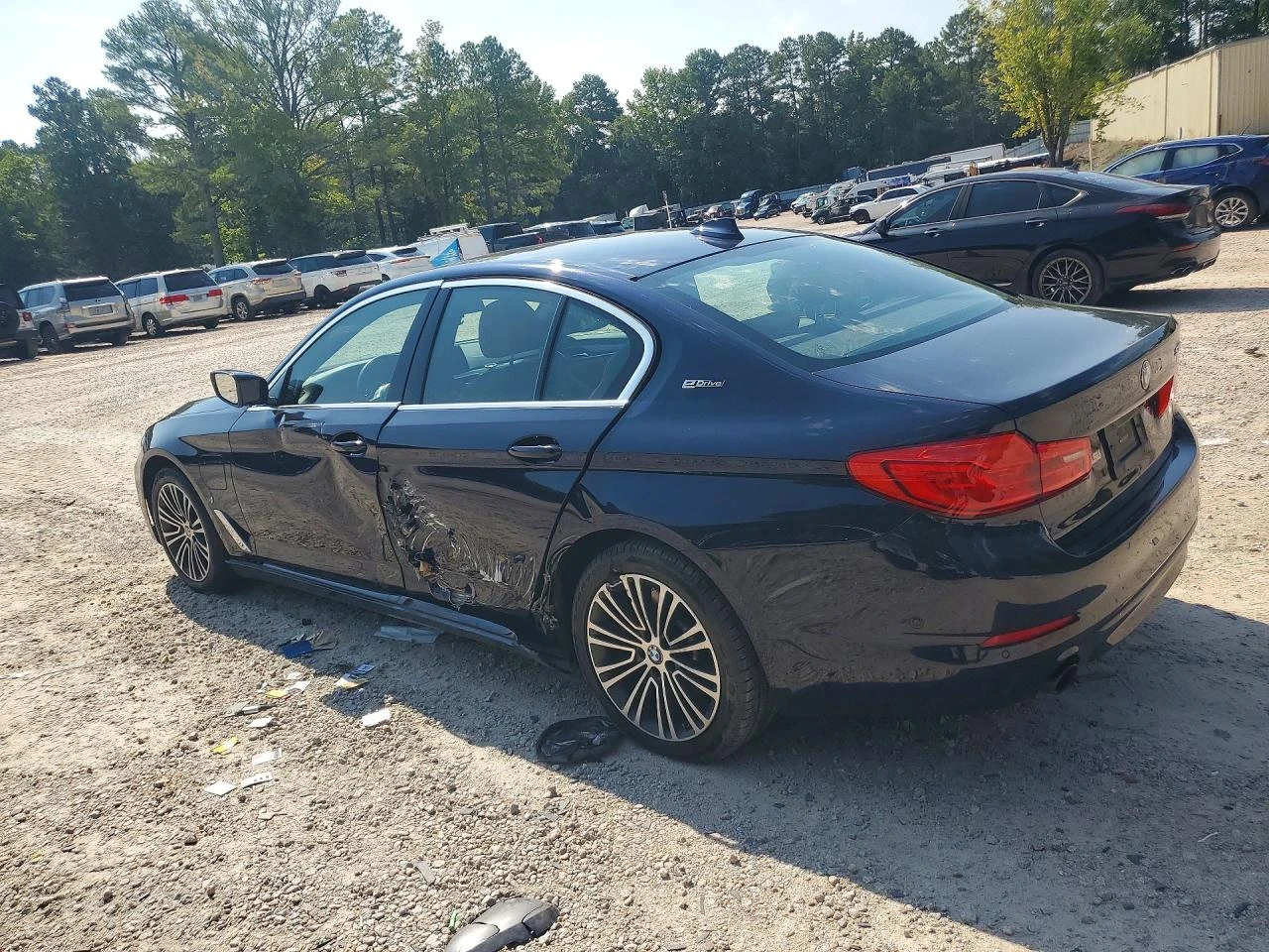 BMW 530 2.0l Xe, снимка 2 - Автомобили и джипове - 56025678