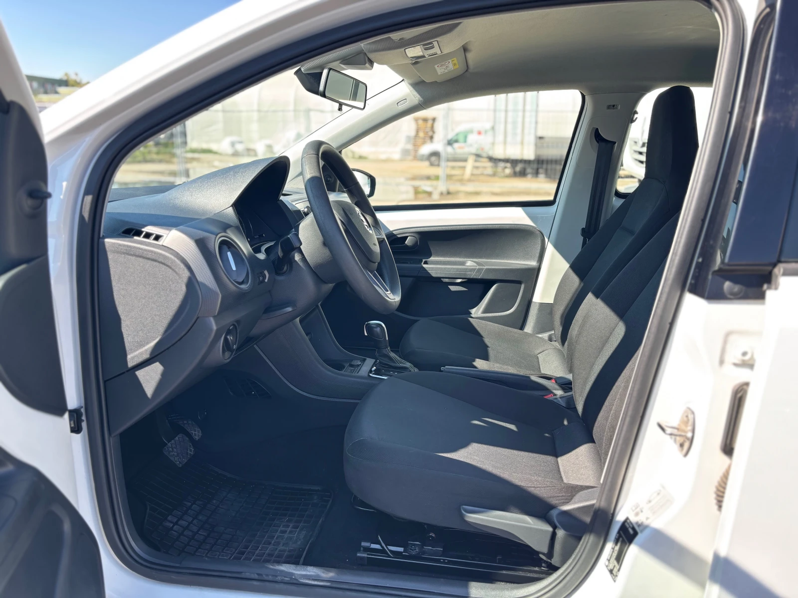 Skoda Citigo -iV/Line asist/Зимен пакет/CCS, снимка 13 - Автомобили и джипове - 56067636